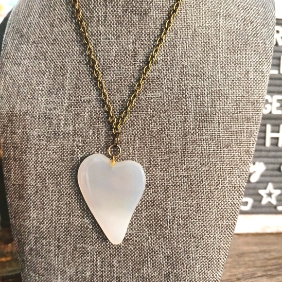 Vintage Agate heart necklace brass chain - Picture 1 of 8